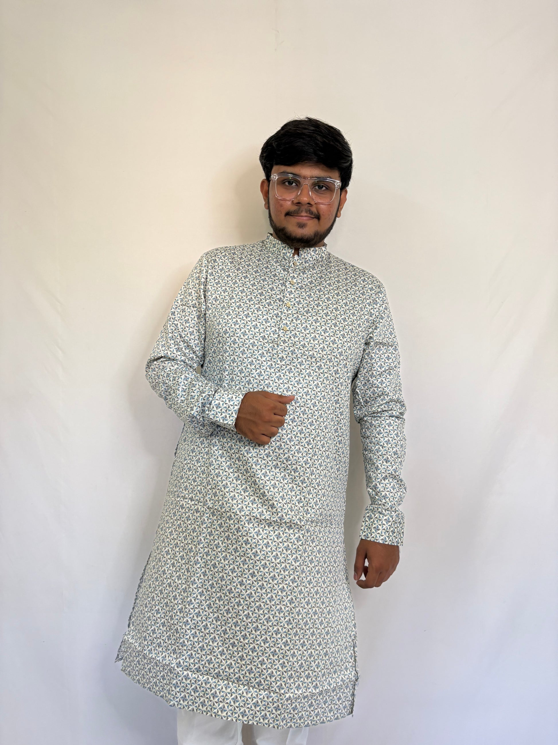 Close-up of triangular mosaic print on Giza cotton kurta – soft sea green fabric